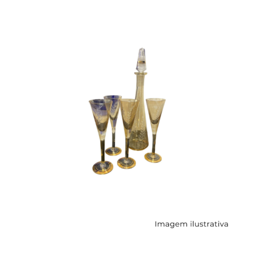 Conjunto Licoreira Dourada Com 4 Taças SR12768